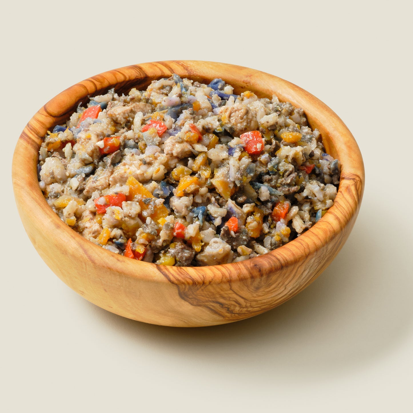 Fresh, cooked organic dog food: Organic Turkey & Chicken Medley featuring organic turkey, organic chicken, butternut squash, brown rice, cabbage, mushrooms, and sweet pepper in a natural bowl